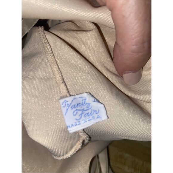 VTG Vanity Fair Nude FULL SLIP Tricot Nylon Lace Trim Sz 38 Made In USA - Picture 9 of 10